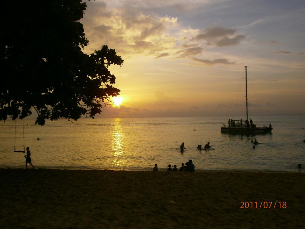 Coral Seas Beach Negril Exterior foto