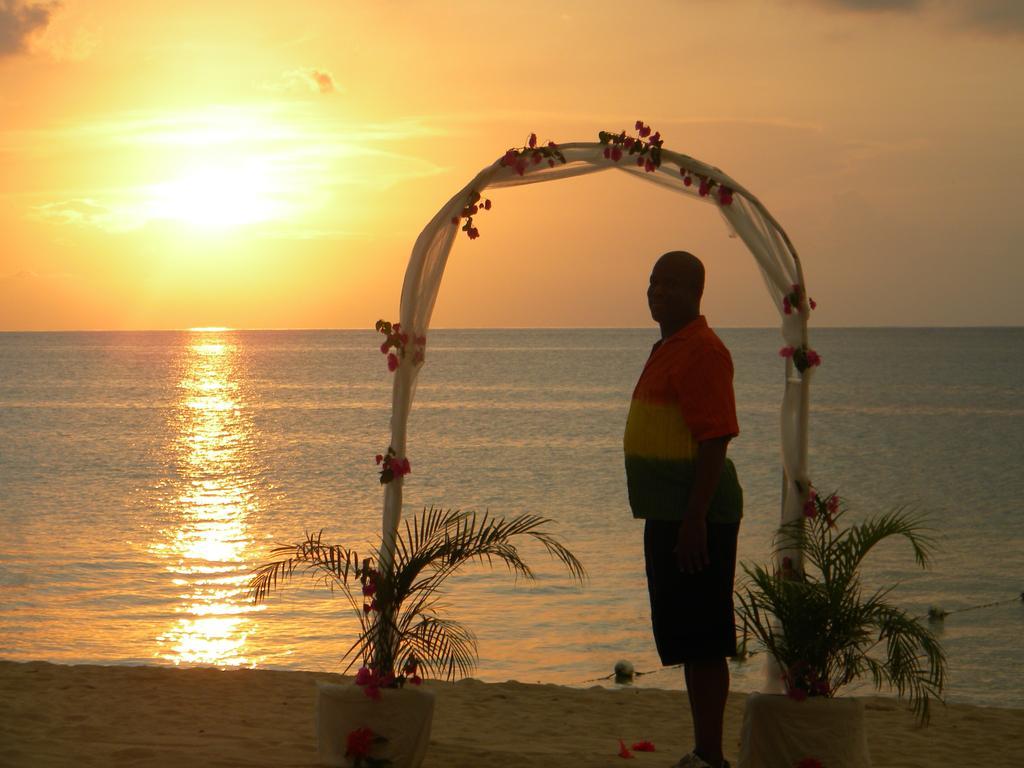 Coral Seas Beach Negril Exterior foto